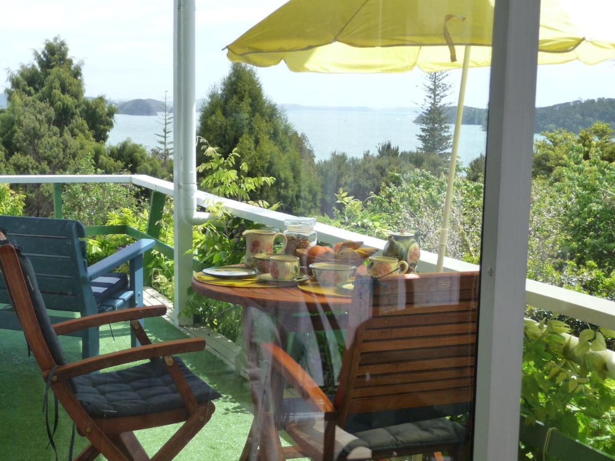 Aimeo Cottage Russell Exterior photo