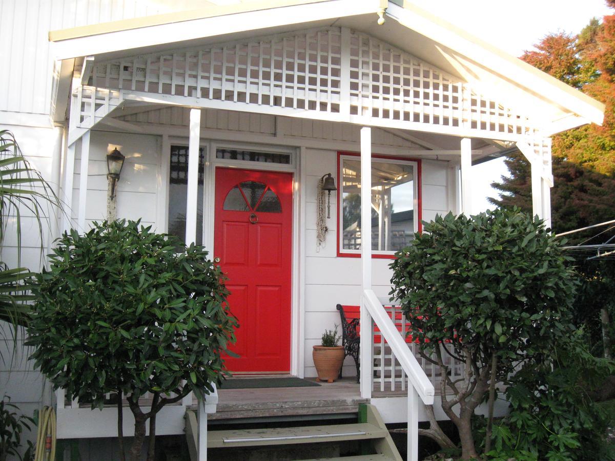 Aimeo Cottage Russell Exterior photo
